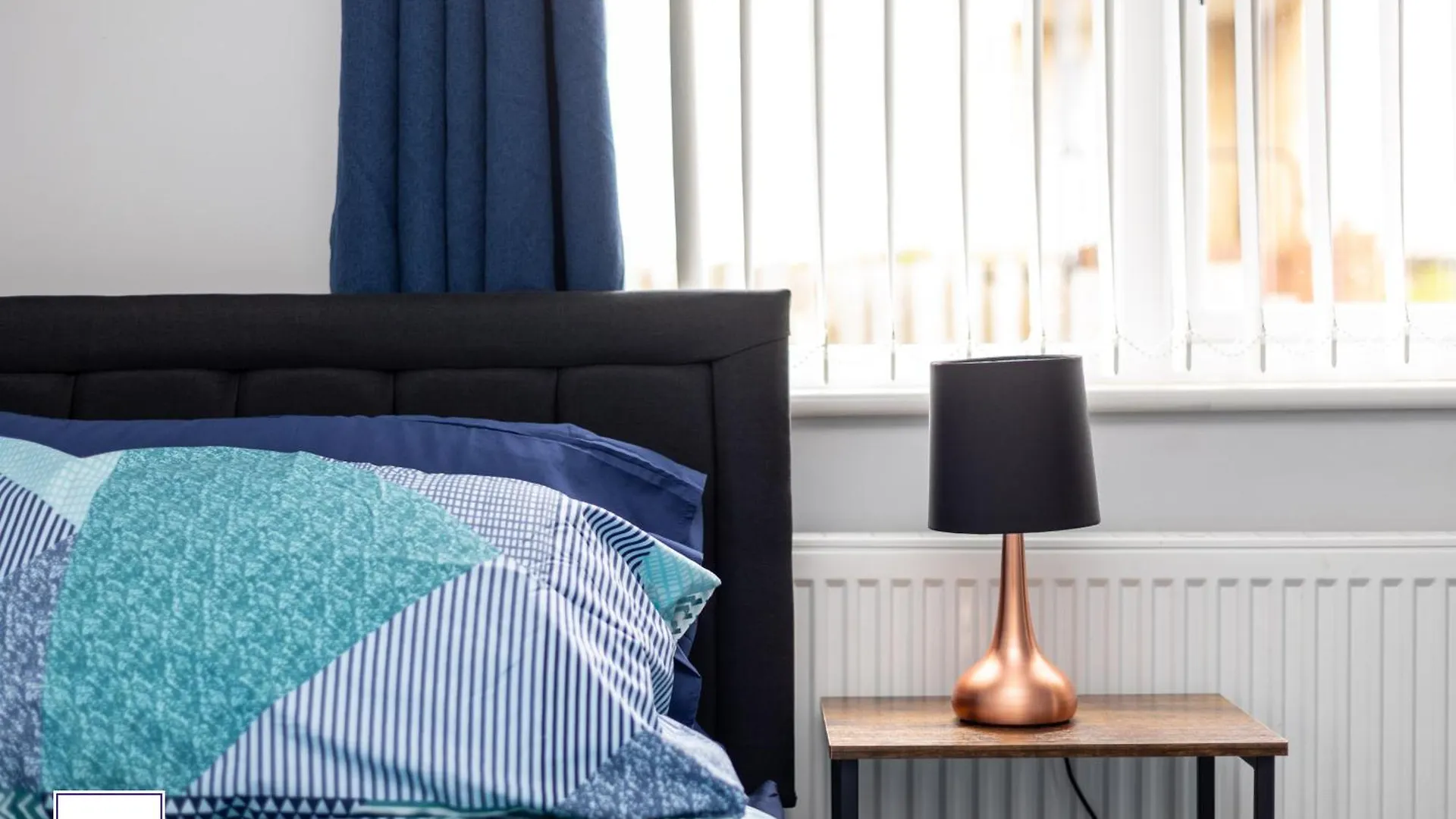 Alt-Stay Leeds Ring Rd - 2X Adjacent 3 Bed Homes - Parking & Fast Fibre Wi-Fi - Ideal For Large Groups, Contractors & Long Stays 0*, Leeds (West Yorkshire) Reino Unido