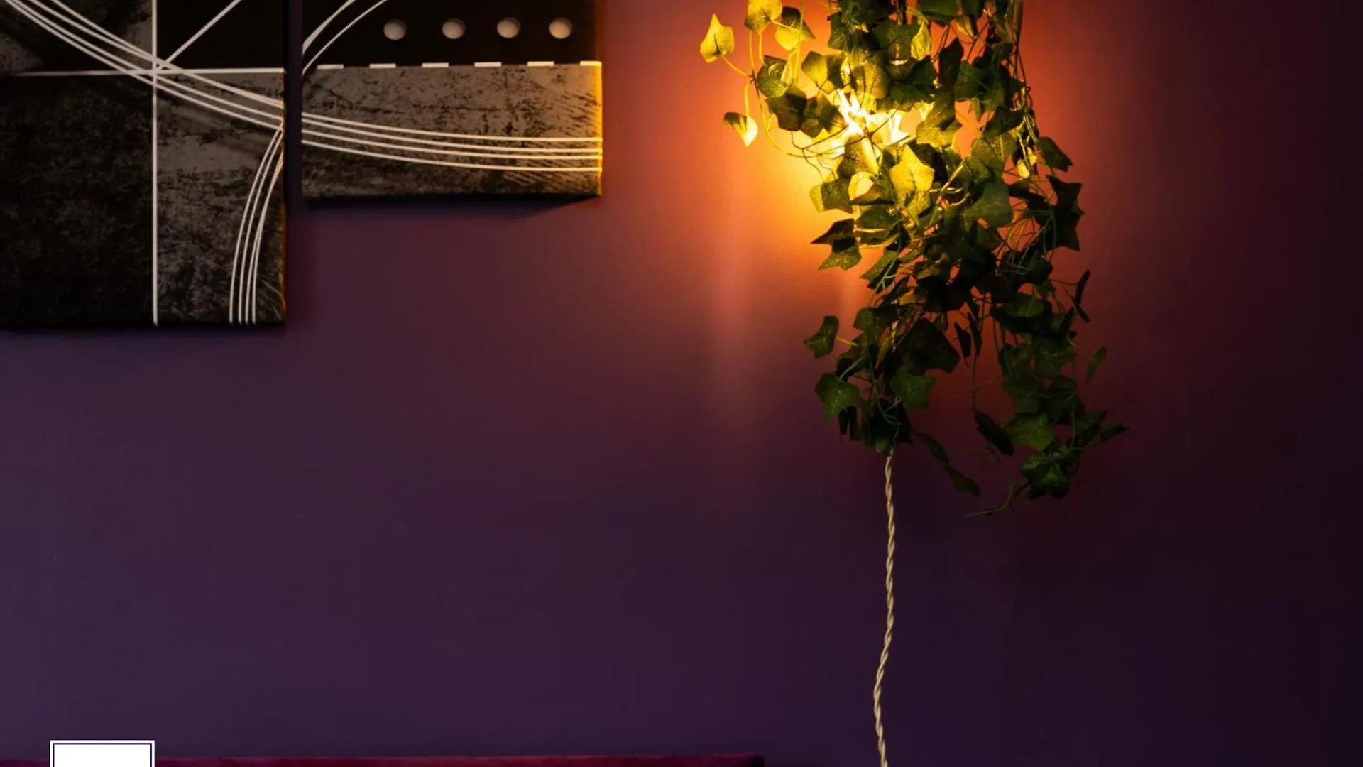 Alt-Stay Leeds Ring Rd - 2X Adjacent 3 Bed Homes - Parking & Fast Fibre Wi-Fi - Ideal For Large Groups, Contractors & Long Stays Apartamento Leeds (West Yorkshire)