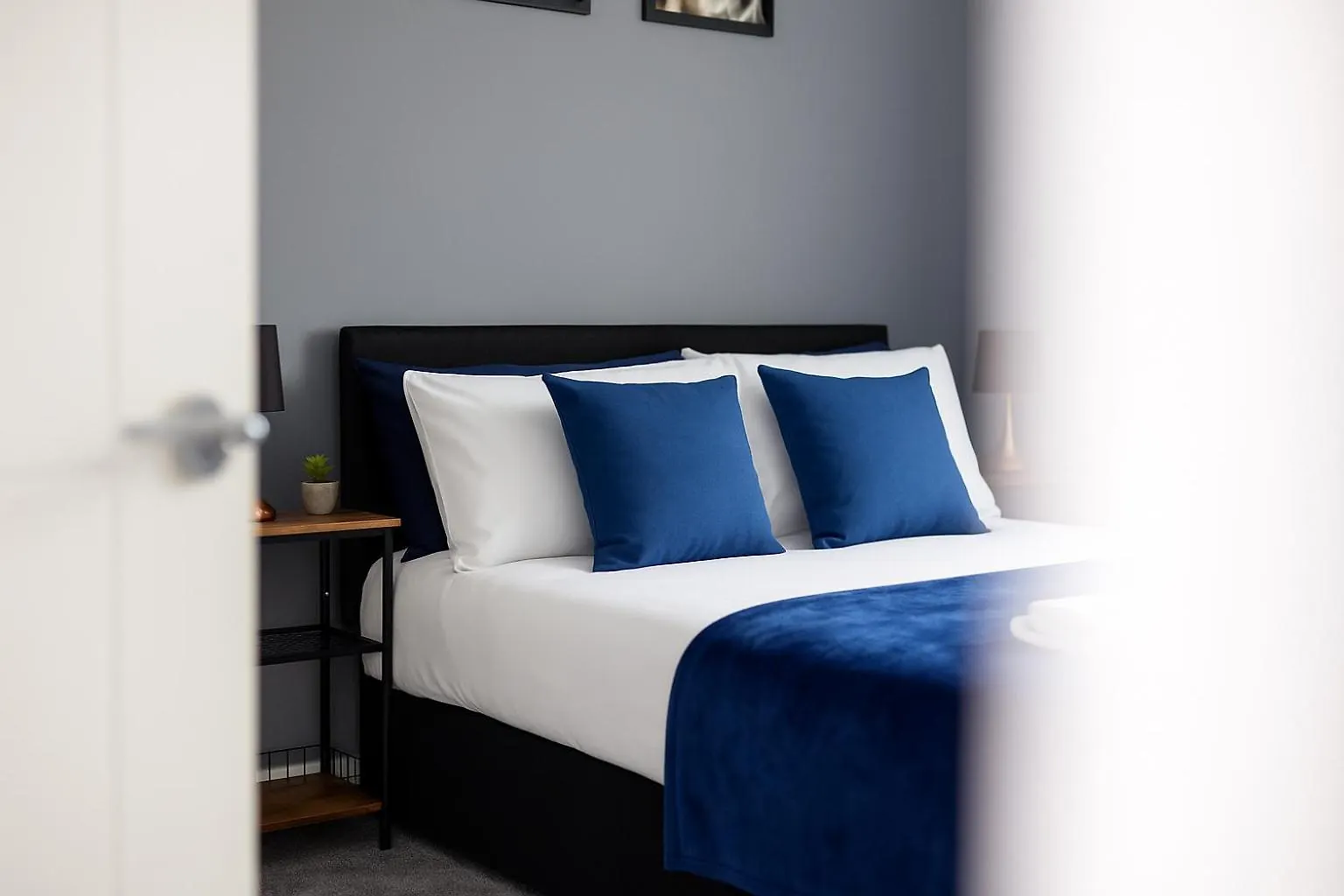 Apartamento Alt-Stay Leeds Ring Rd - 2X Adjacent 3 Bed Homes - Parking & Fast Fibre Wi-Fi - Ideal For Large Groups, Contractors & Long Stays