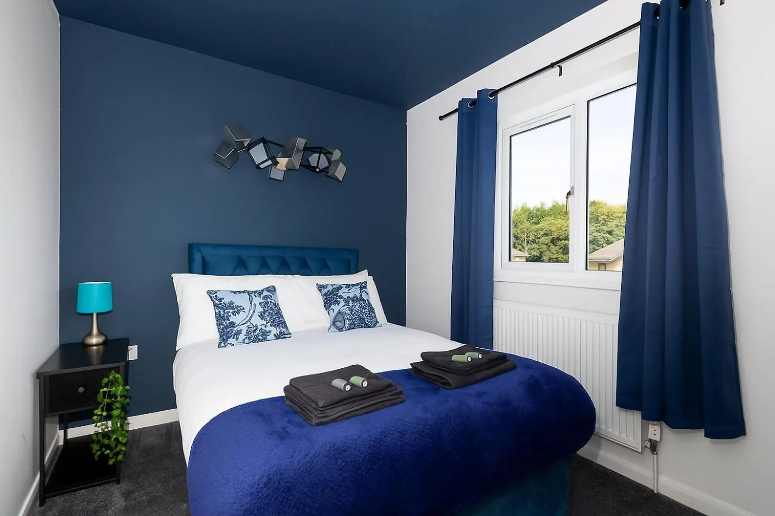 Apartamento Alt-Stay Leeds Ring Rd - 2X Adjacent 3 Bed Homes - Parking & Fast Fibre Wi-Fi - Ideal For Large Groups, Contractors & Long Stays